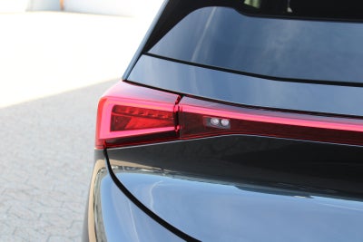 Cupra Born Dinamica Pack High