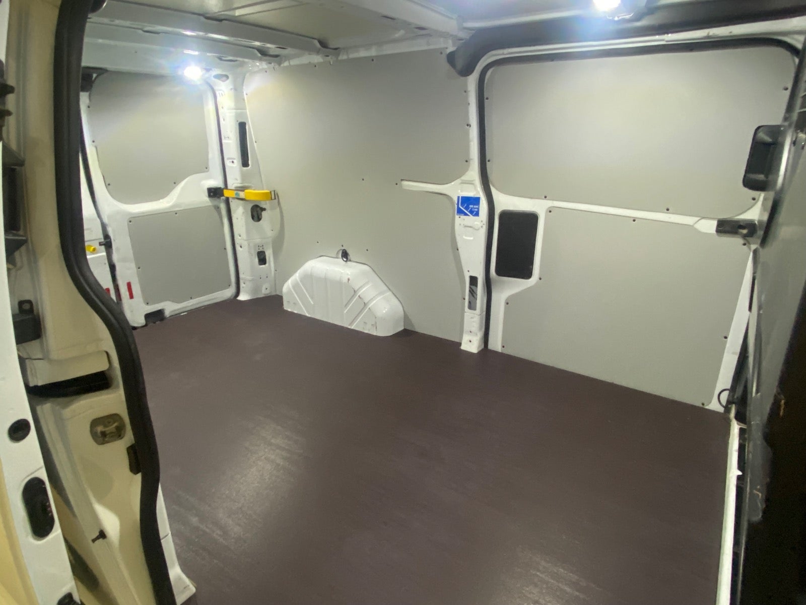 Billede af Ford Transit Custom 320L 2,0 TDCi 185 Sport aut.