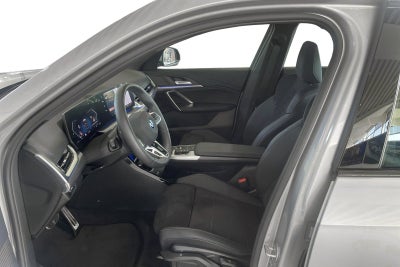 BMW iX1 eDrive20 M-Sport - 4