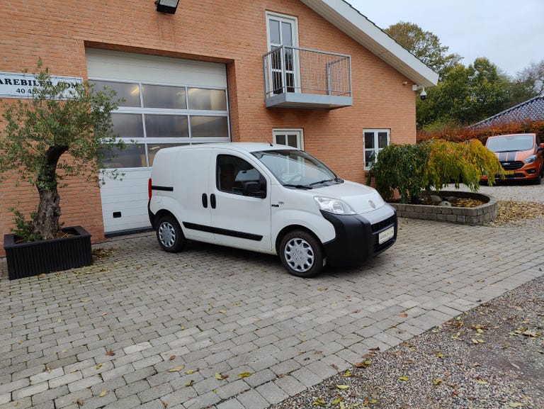 Fiat Fiorino MJT 80 Professional Van