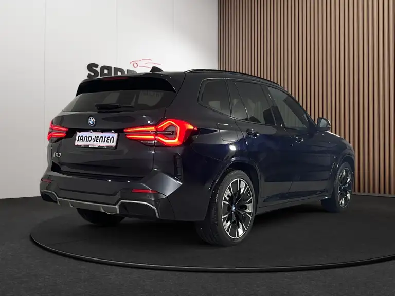 BMW iX3 Charged Plus M-Sport