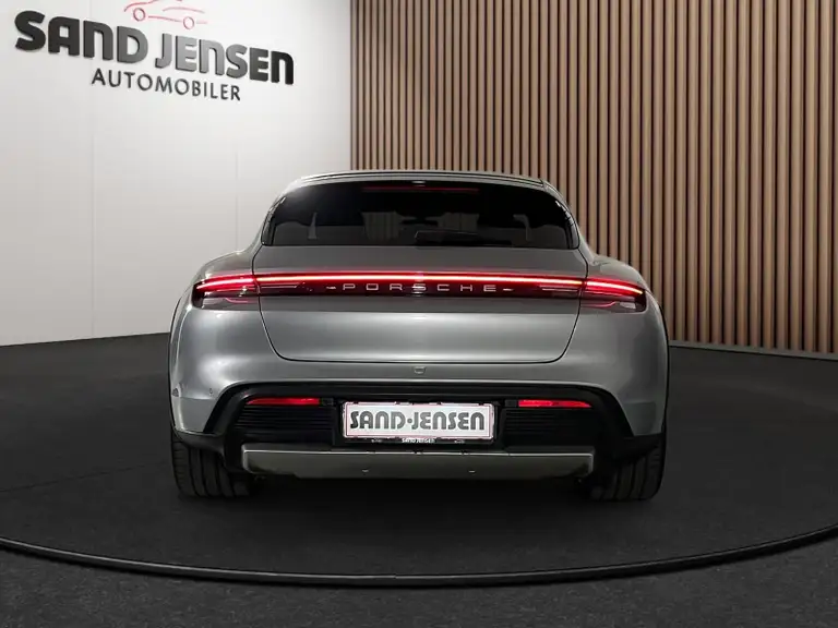 Porsche Taycan 4 Performance+ Cross Turismo