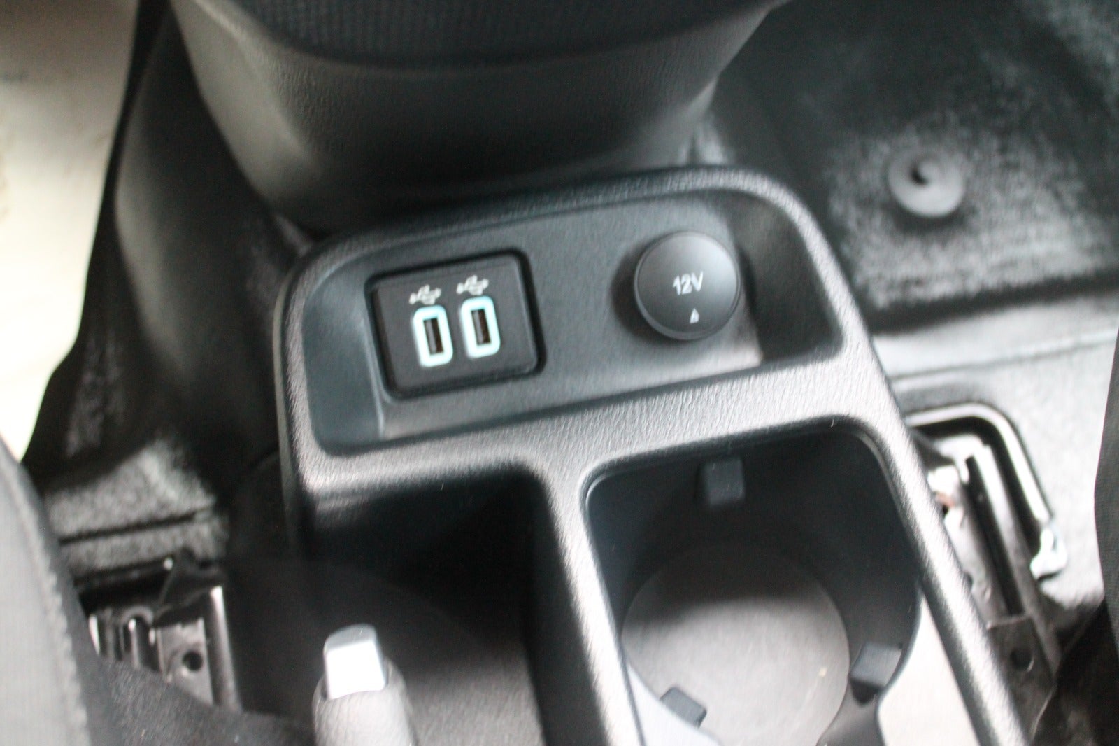 Ford Transit Connect EcoBlue Active aut. lang