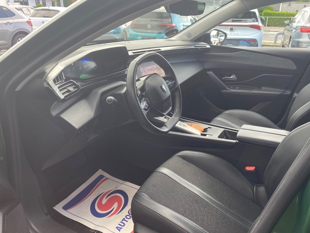 Billede af Peugeot 308 1,6 Hybrid First Selection EAT8