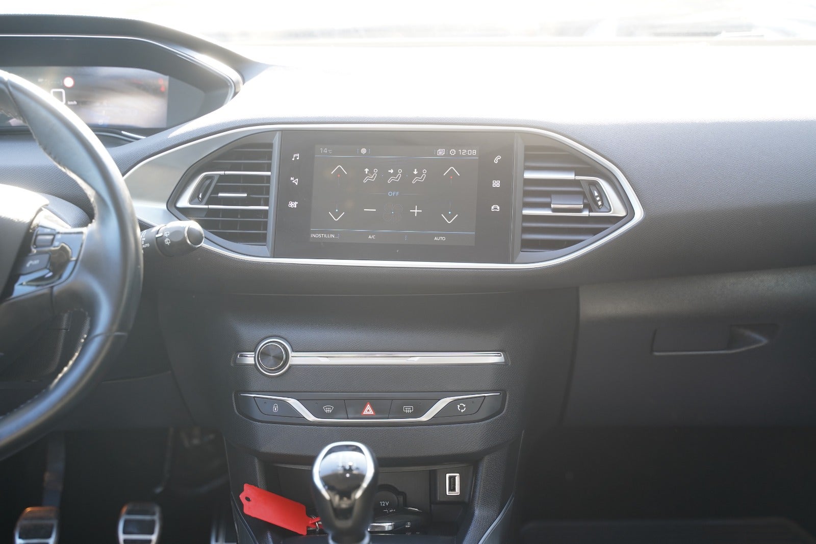 Billede af Peugeot 308 1,5 BlueHDi 130 Allure Grand SW