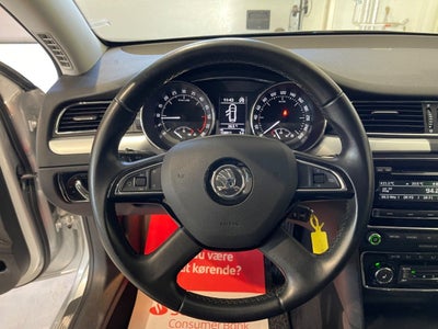 Skoda Superb TDi 140 Elegance Combi