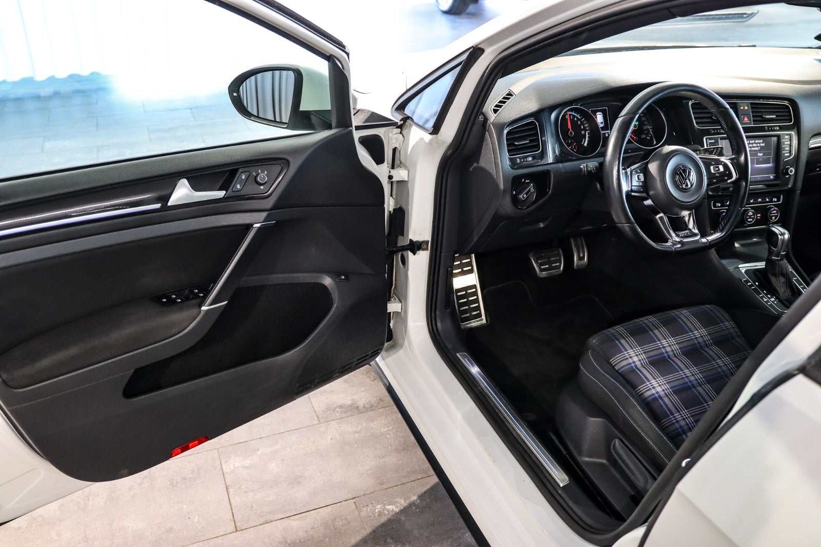 Billede af VW Golf VII 1,4 GTE DSG