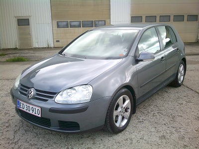 VW Golf V 1,6 FSi Comfortline 5d