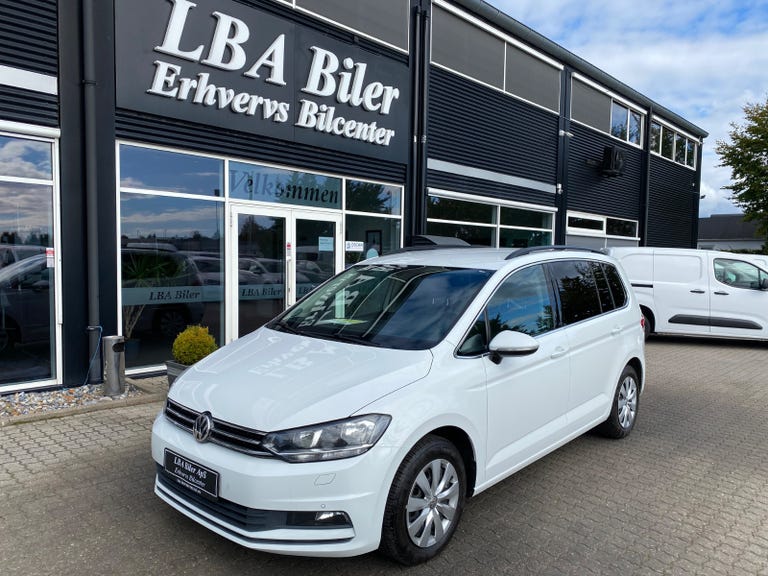 VW Touran TDi 150 Comfortline DSG Van