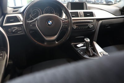 BMW 320i Touring