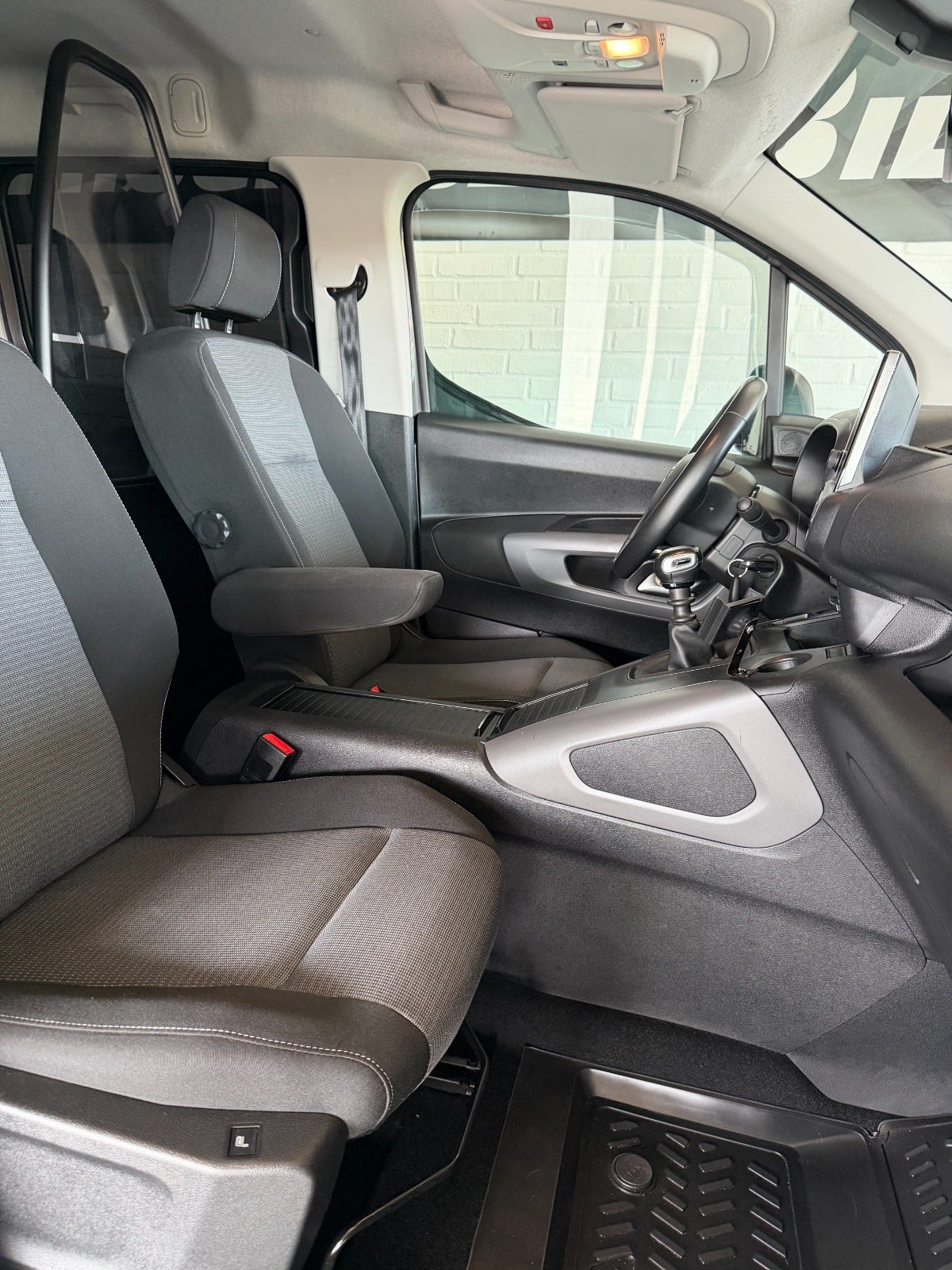 Billede af Toyota ProAce City Verso 1,2 T 110 Long Family Van
