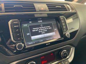 Kia Rio CVVT Attraction+