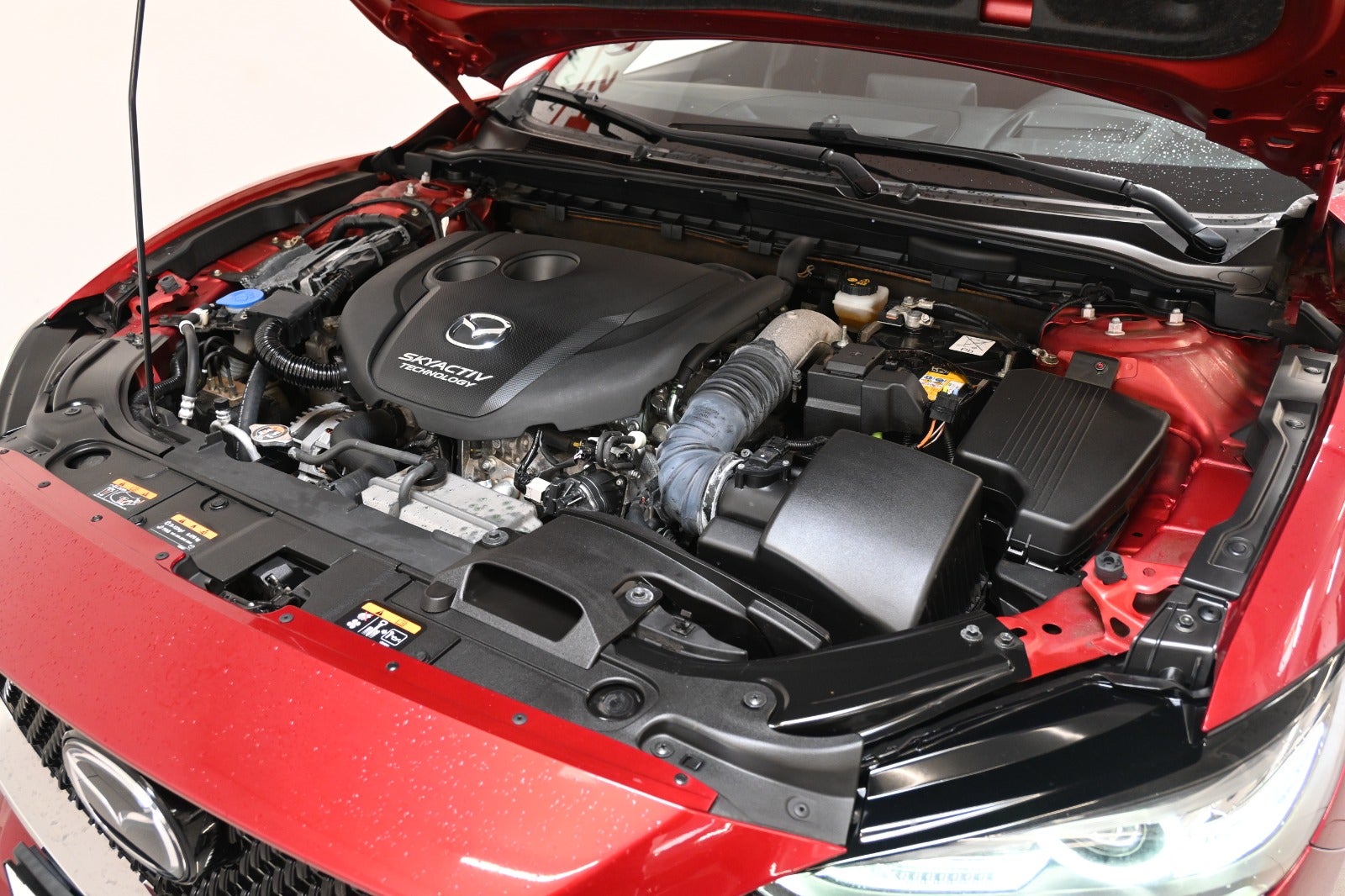 Mazda 6 SkyActiv-D 150 Premium stc. aut.