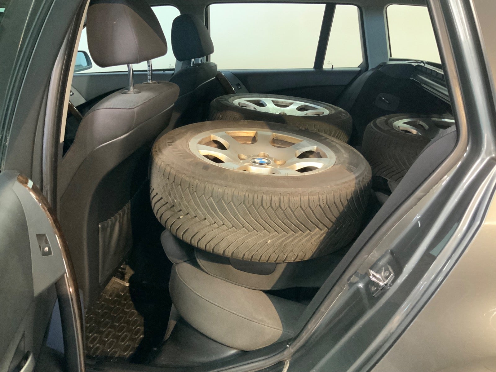 BMW 525i (6/8)