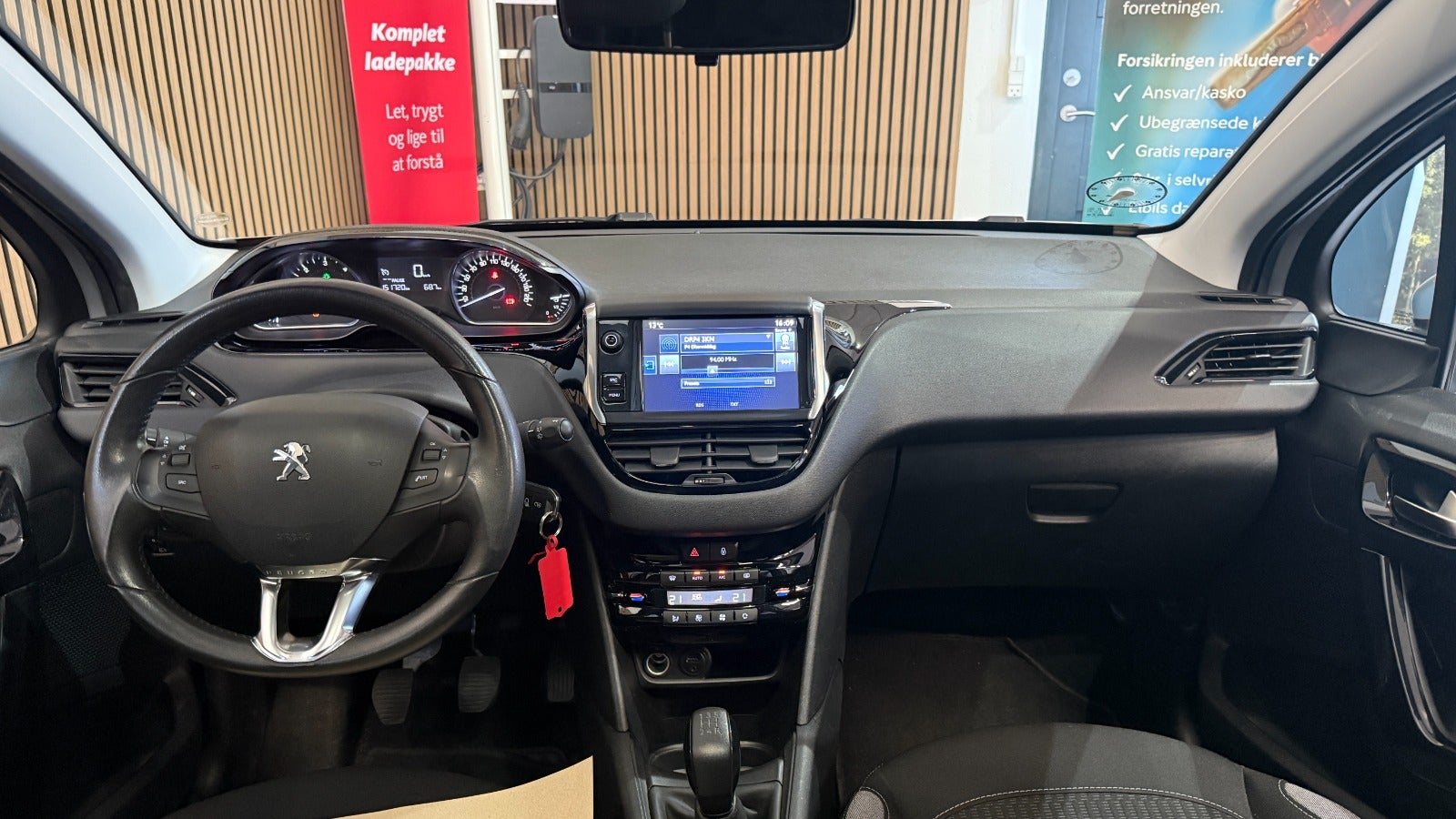 Billede af Peugeot 208 1,6 BlueHDi 100 Desire Sky