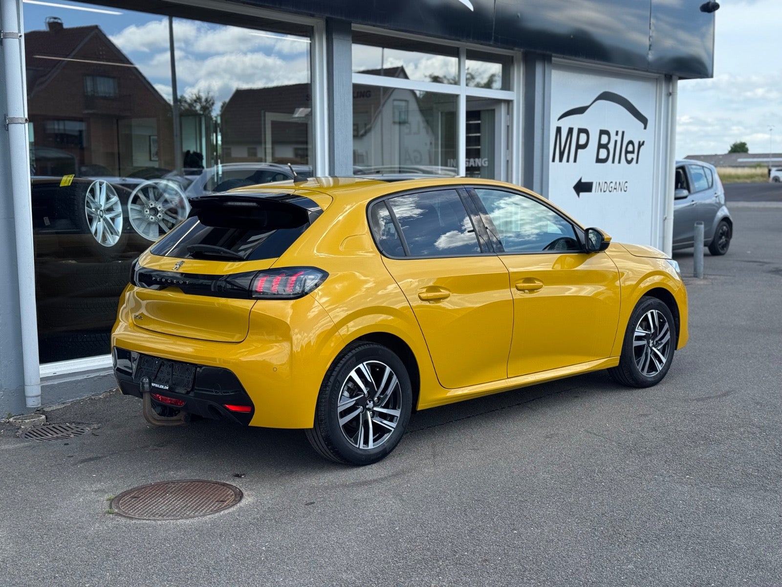 Billede af Peugeot 208 1,5 BlueHDi 100 Allure Sky