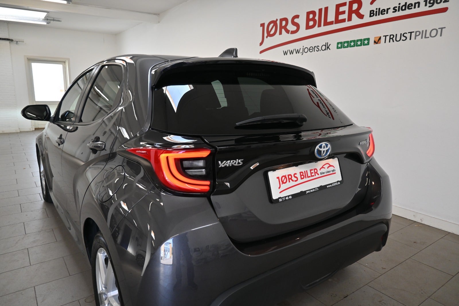 Toyota Yaris Hybrid H3 Smart e-CVT