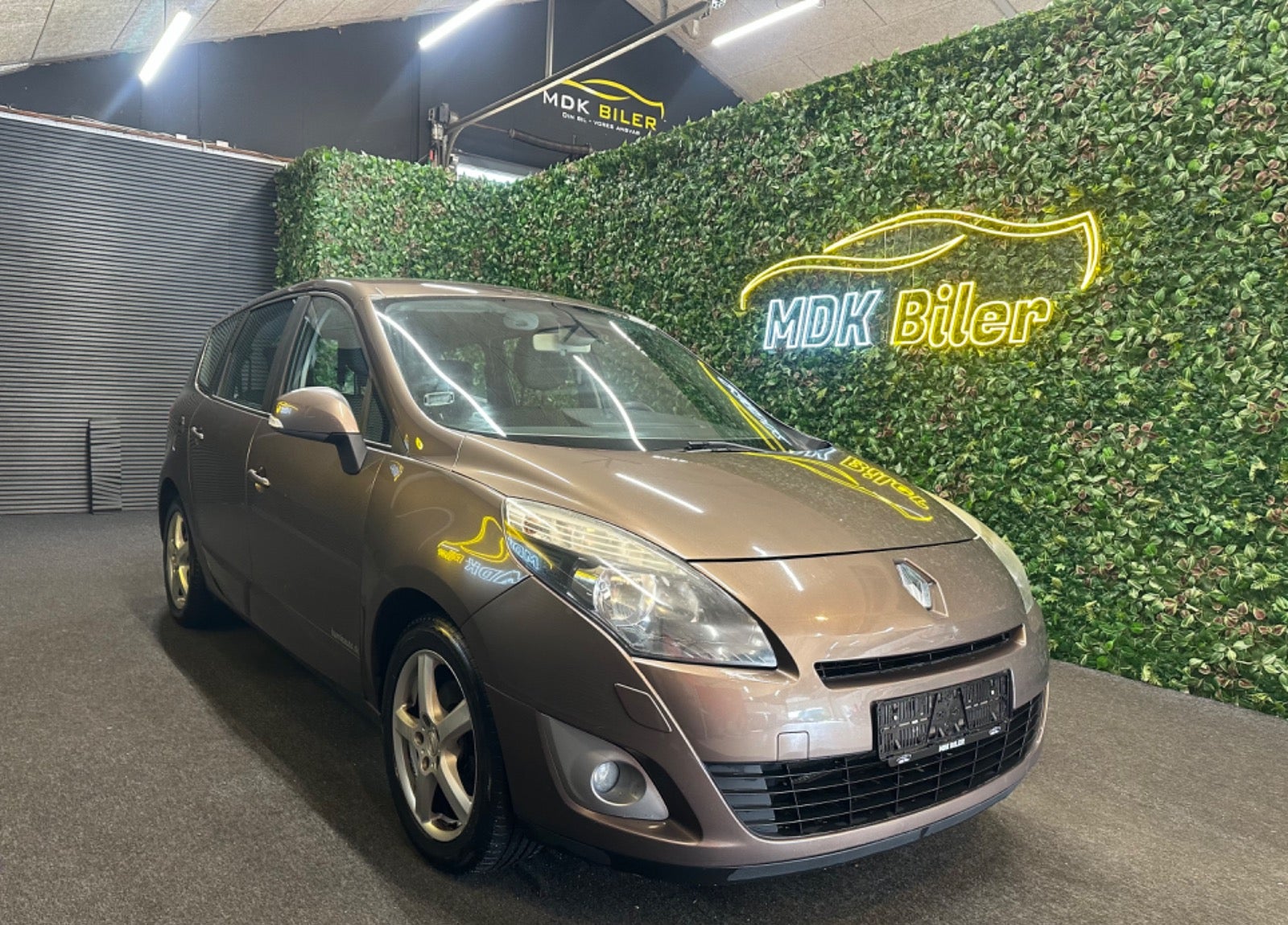 Billede af Renault Grand Scenic III 1,6 16V Authentique 7prs