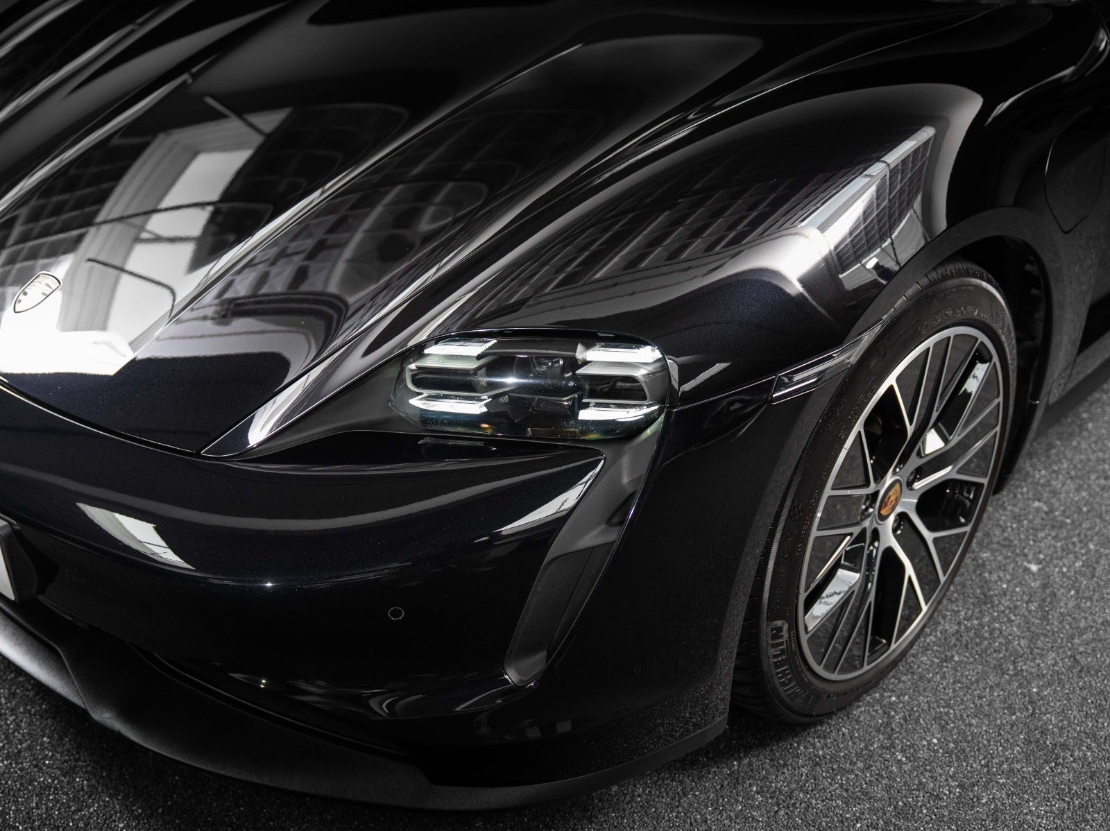 Gallery image 6 of 17