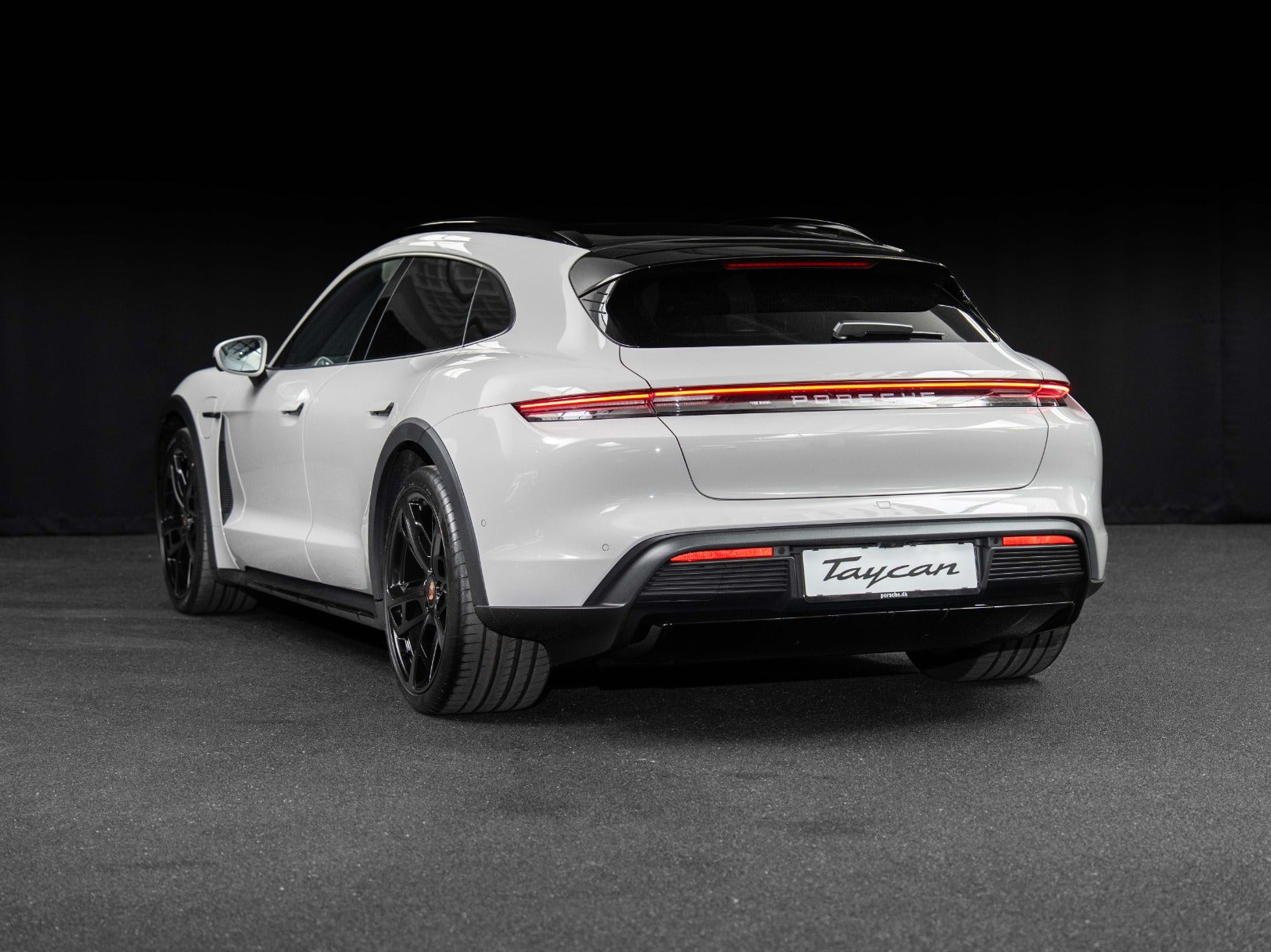 Gallery image 2 of 18