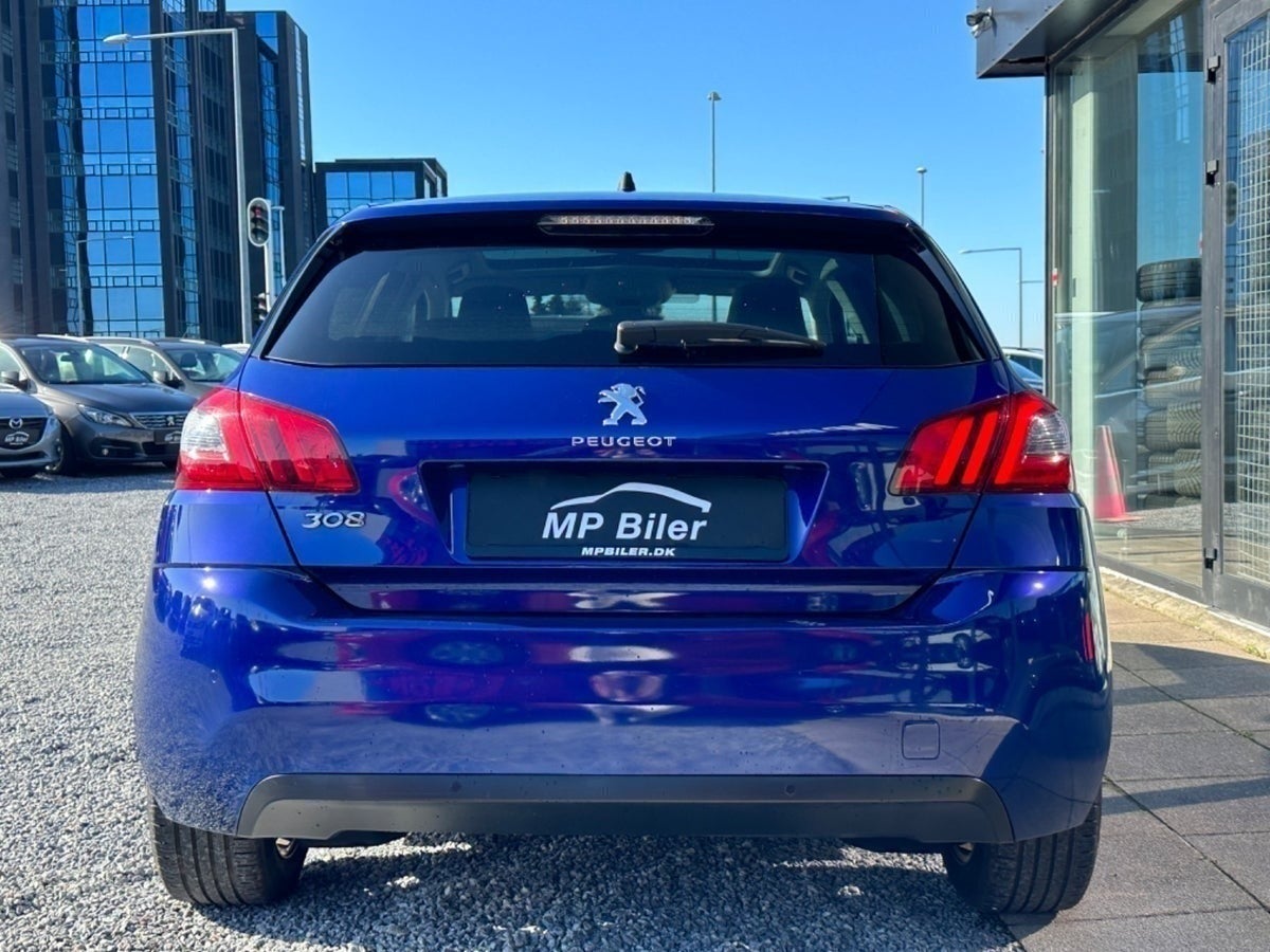 Billede af Peugeot 308 1,6 BlueHDi 120 Allure Sky