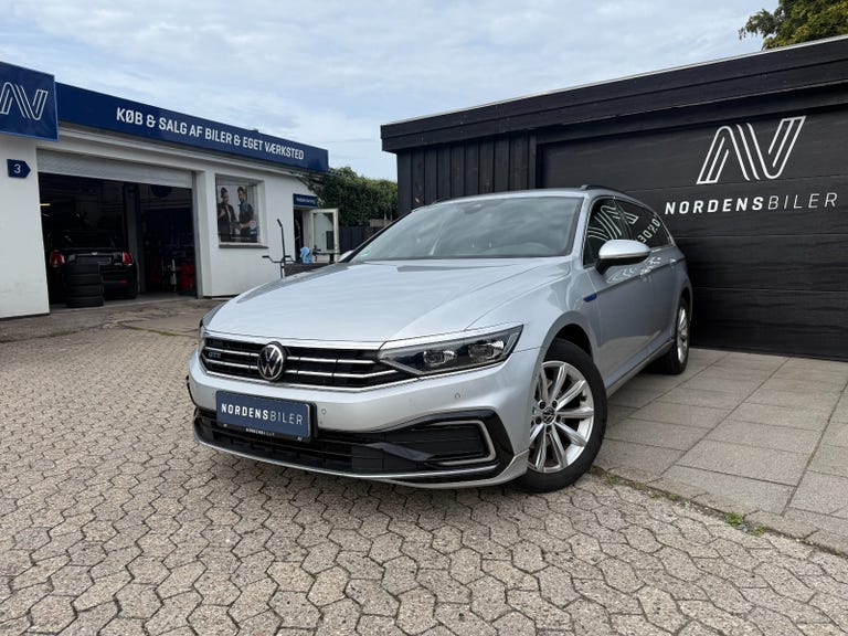VW Passat GTE Variant DSG