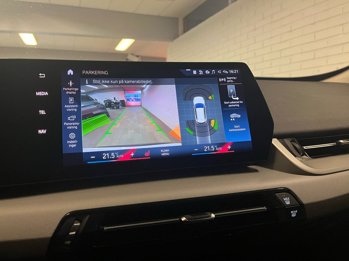 BMW iX1 xDrive30 billede 7