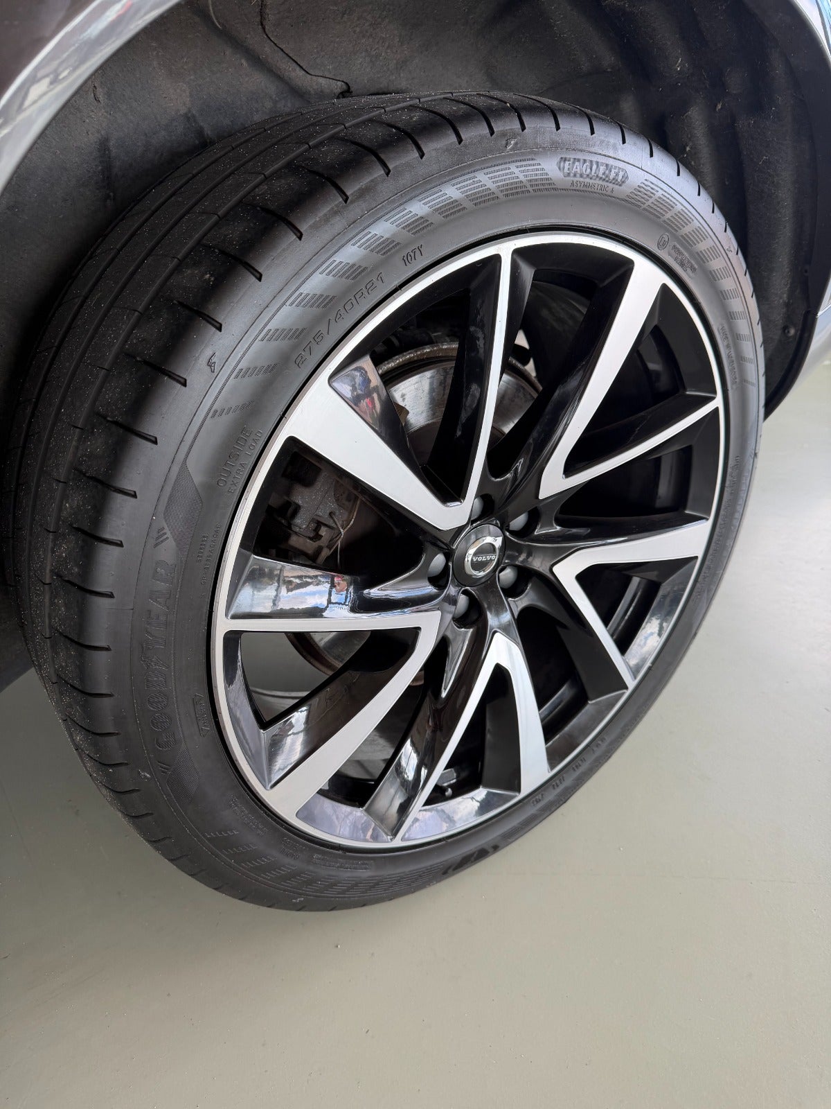 Billede af Volvo XC90 2,0 T8 ReCharge Ultimate Dark aut. AWD 7prs