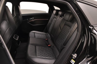 Audi e-tron S-line Sportback quattro