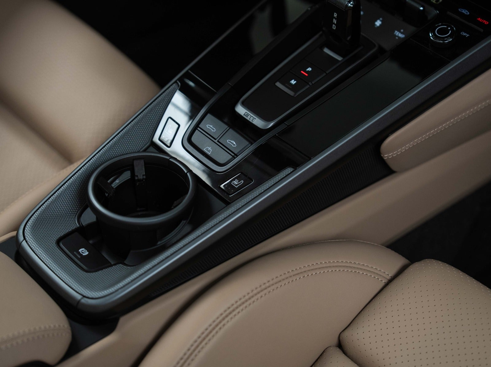 Gallery image 16 of 19