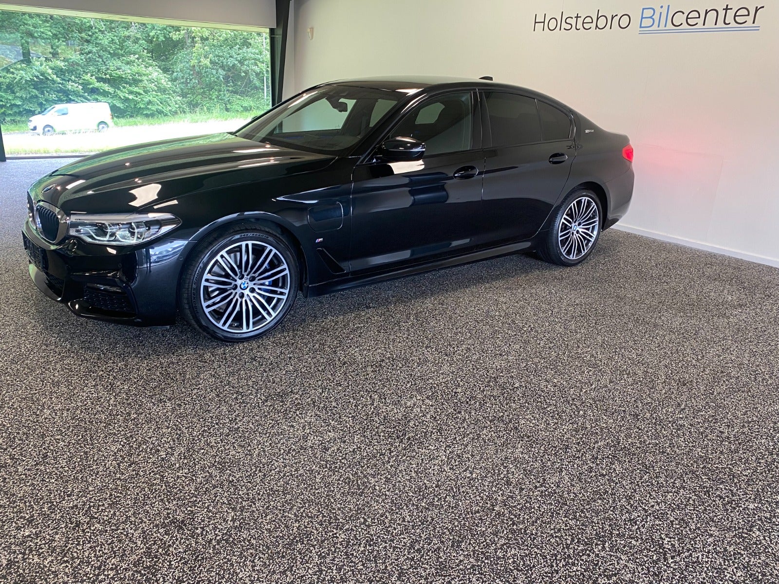 BMW 530e 2019