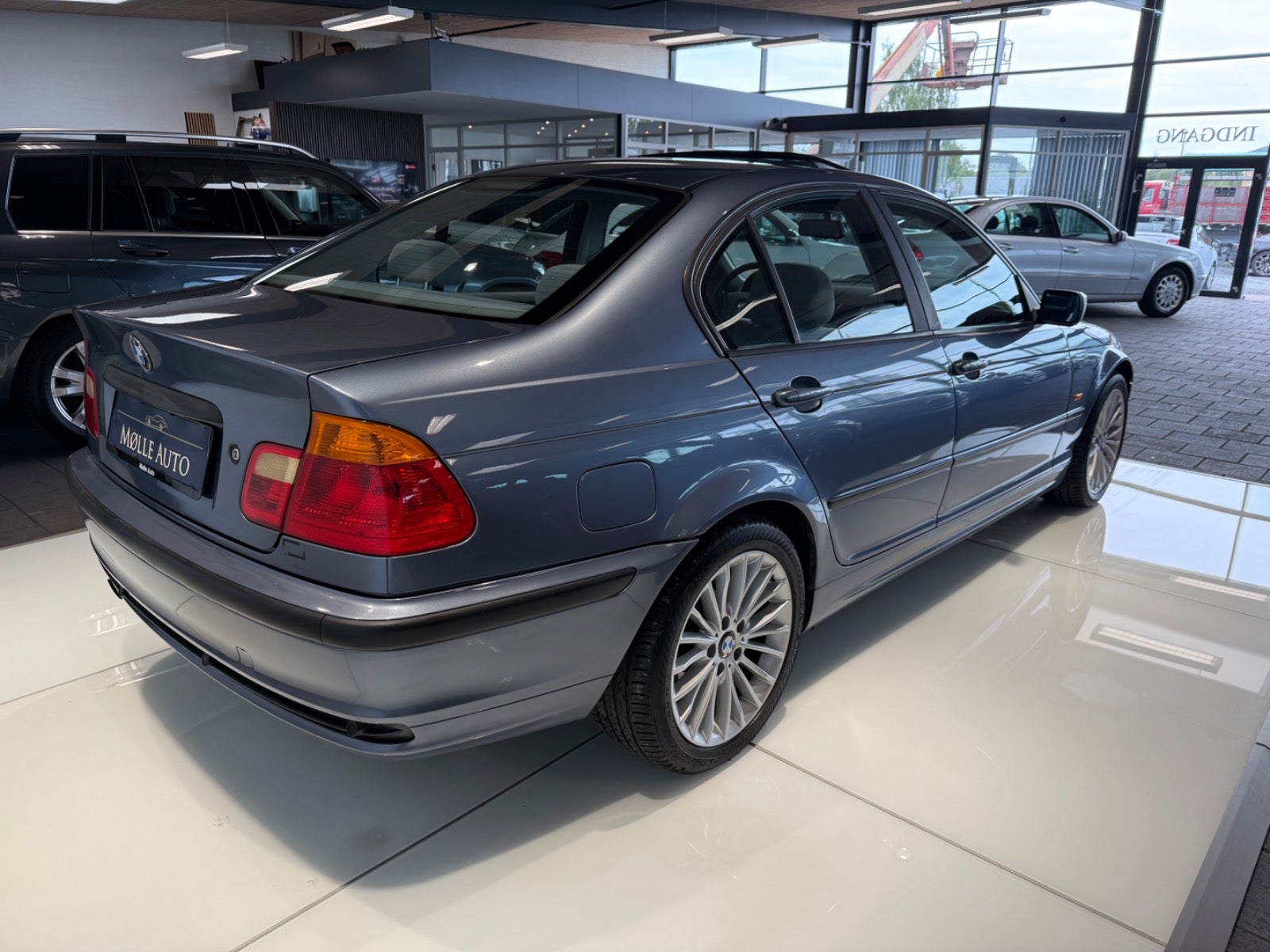 Billede af BMW 318i 1,9 aut.