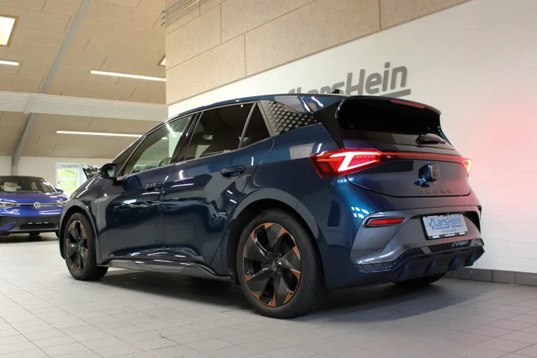 Cupra Born Dinamica Pack High