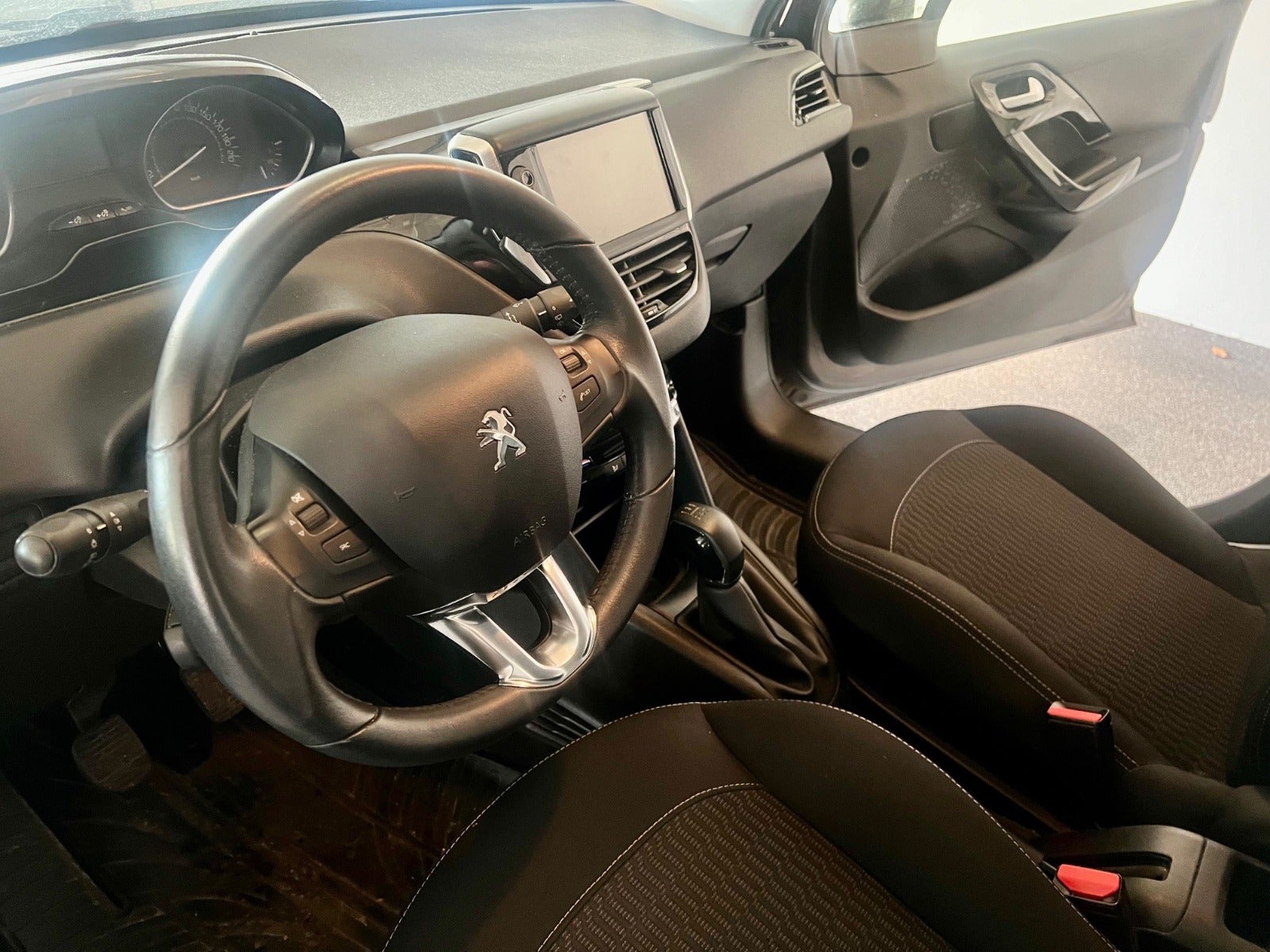 Peugeot 208 2019