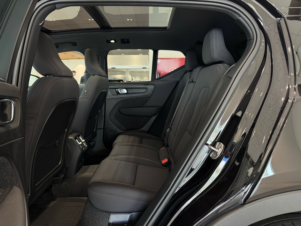 Volvo EX40 Extended Range Black Edition billede 9