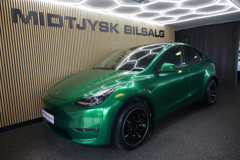 Tesla Model Y Long Range AWD