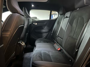 Volvo EC40 Extended Range Black Edition