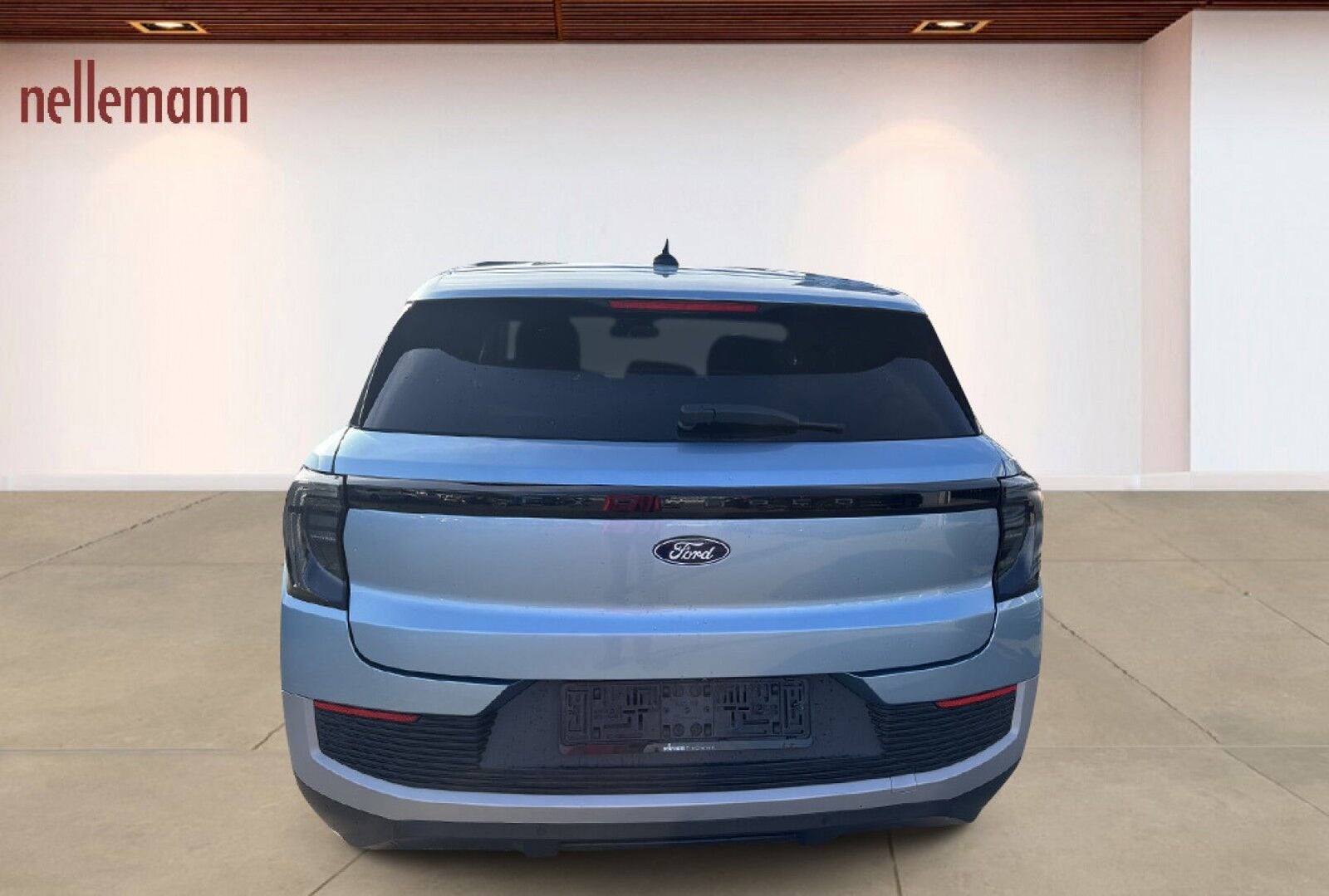 Ford Explorer Select Extended Range