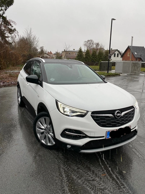 Opel Grandland X 1,6 Hybrid4 Ultimate aut. 5d