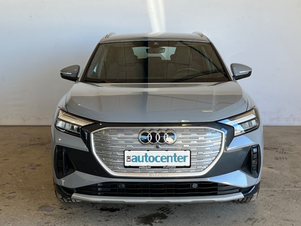 Audi Q4 e-tron S-line quattro Van