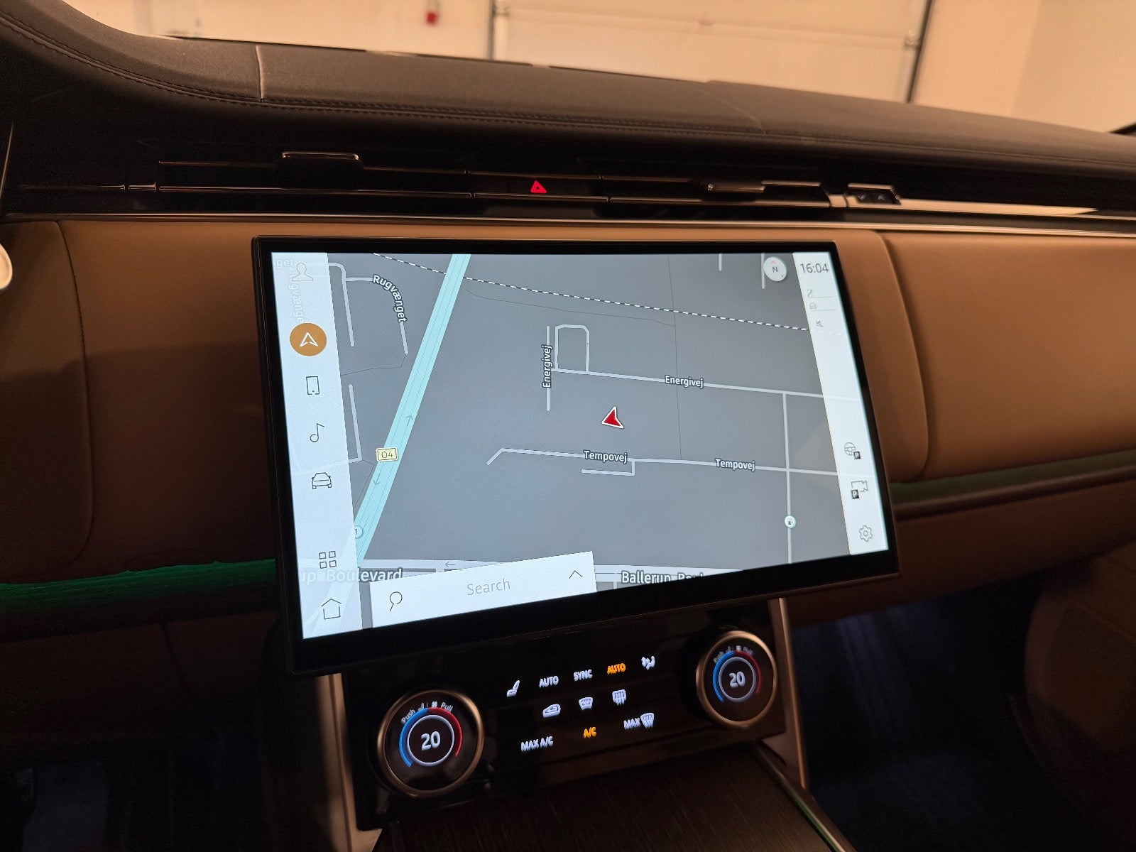 Land Rover – Range Rover