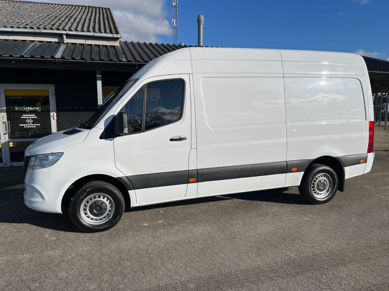 Mercedes Sprinter 317 CDi A2 Kassevogn aut. RWD