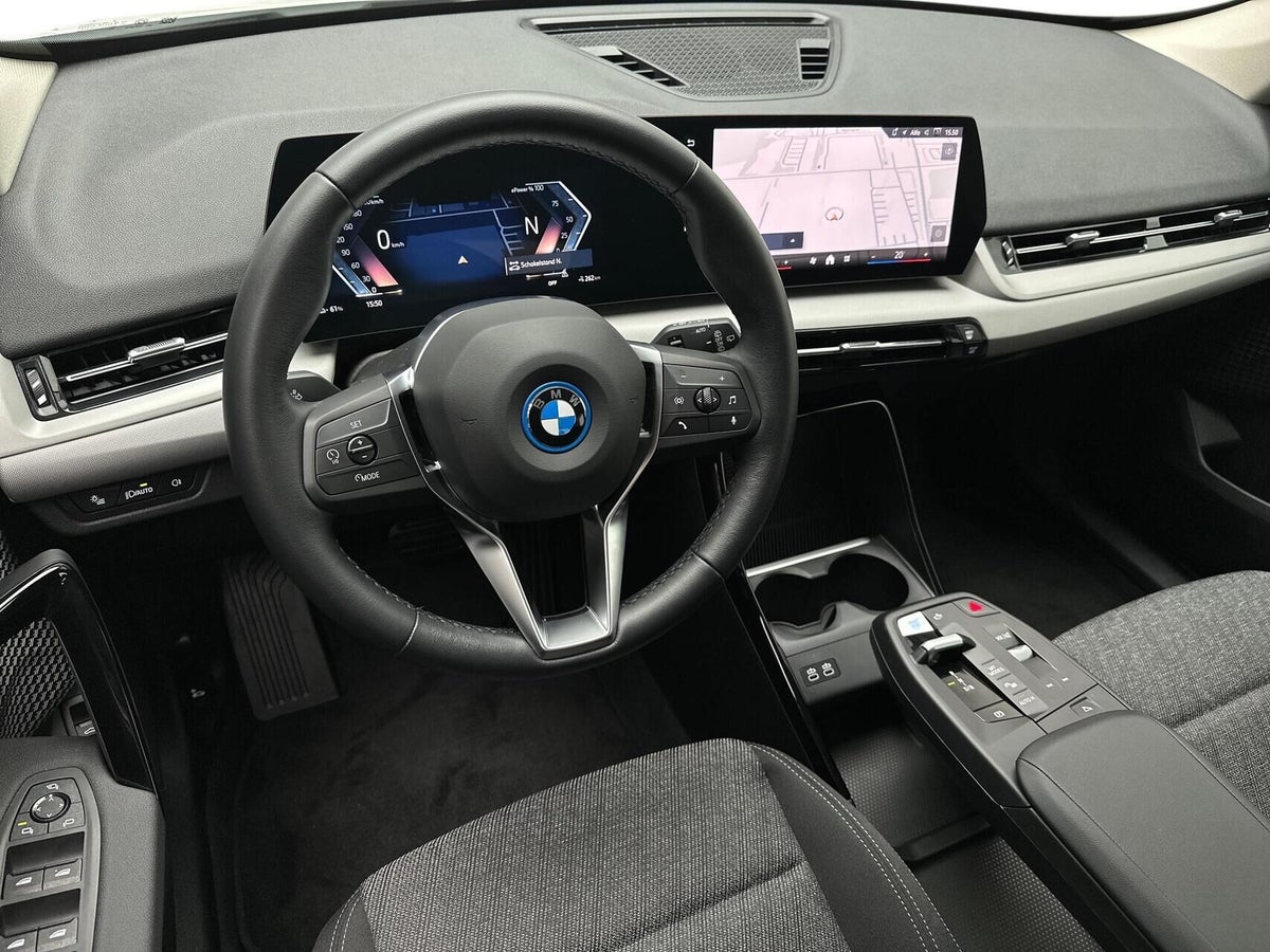BMW iX1 eDrive20 X-Line billede 4