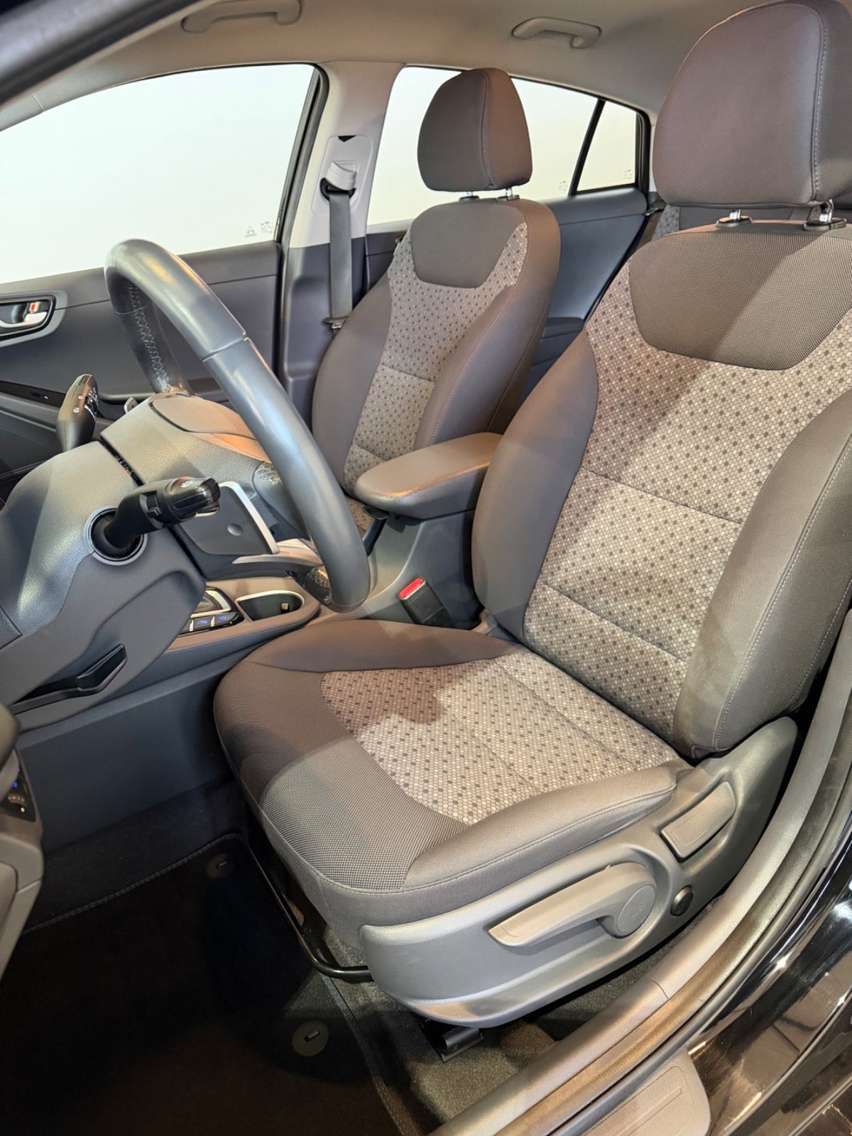 Hyundai Ioniq PHEV Trend DCT