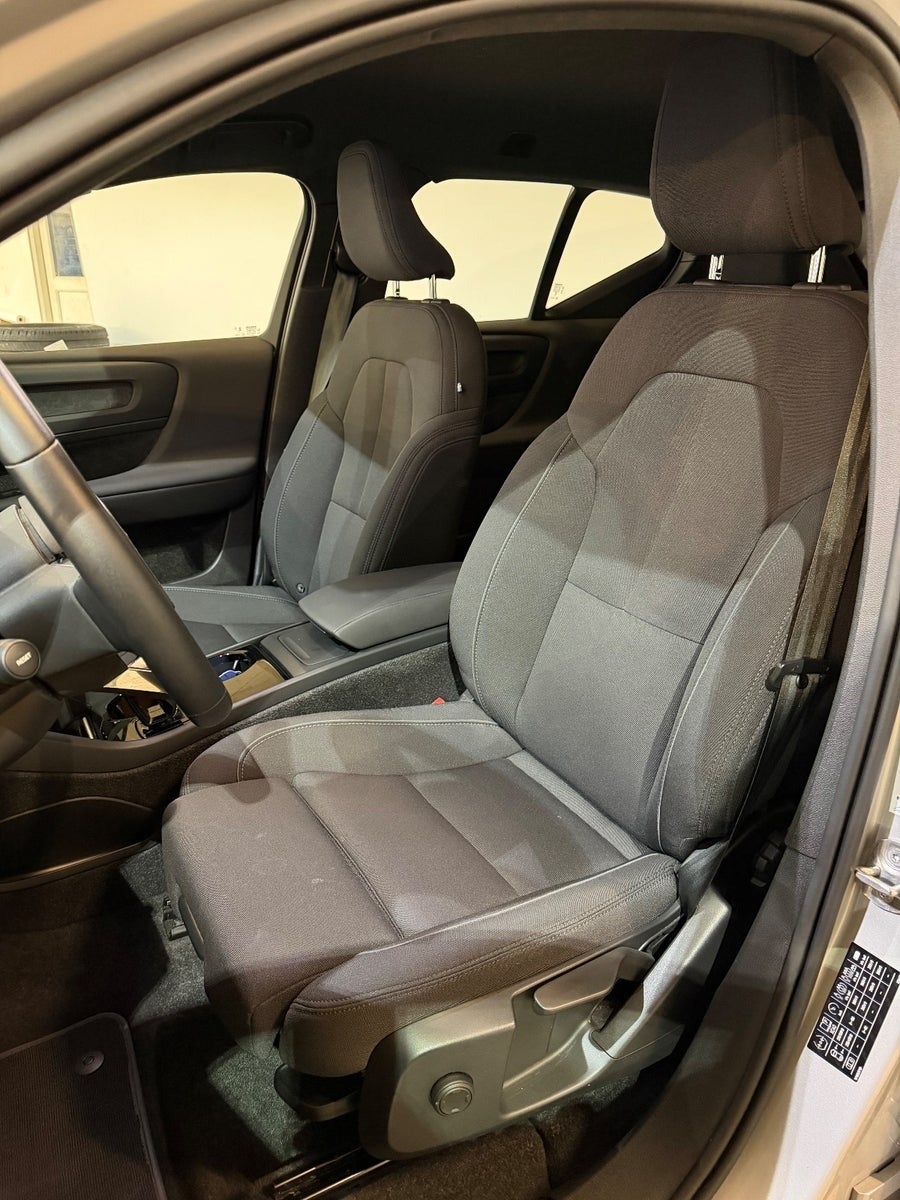 Volvo EX40 Twin Black Edition