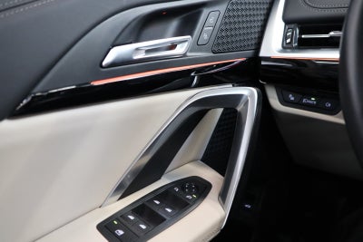 BMW iX1 xDrive30 X-Line