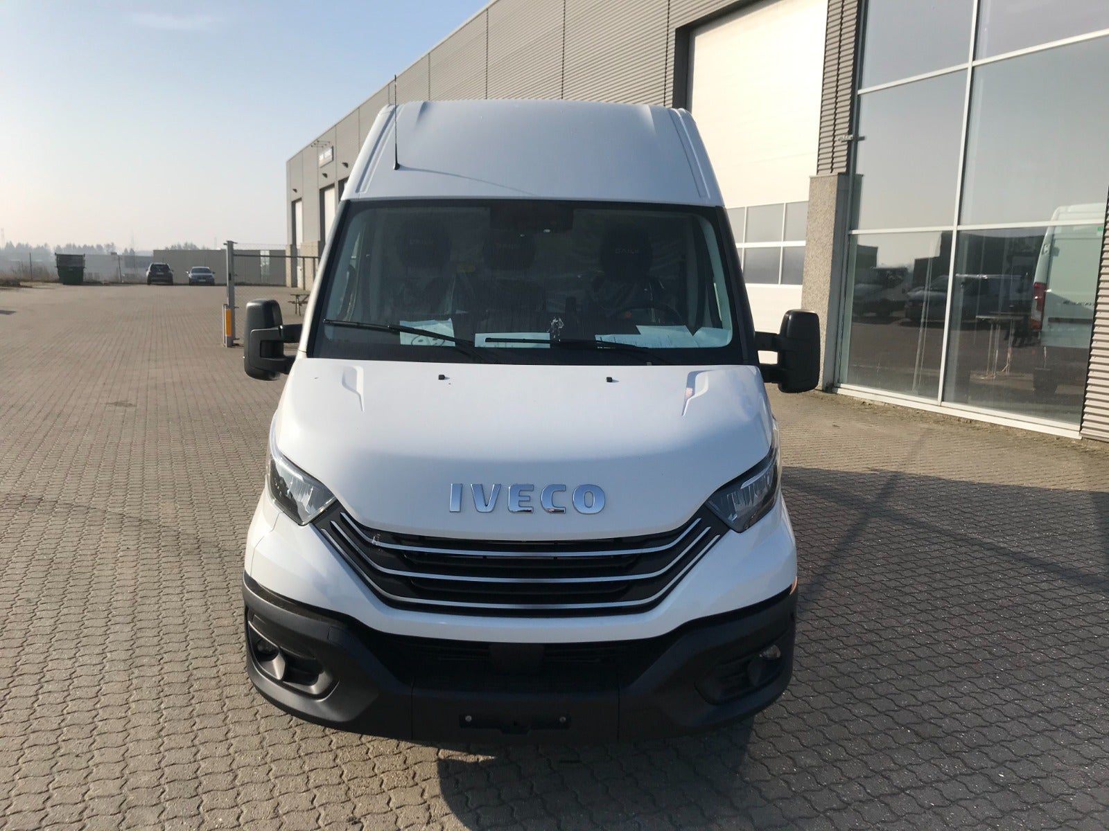 Billede af Iveco Daily 2,3 35S16 12m³ Van AG8