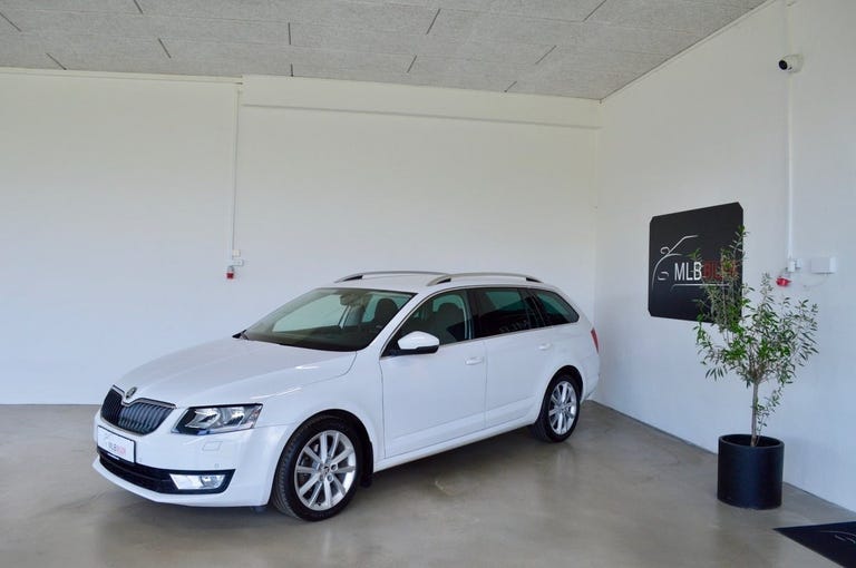 Skoda Octavia TDi 150 Style Combi DSG