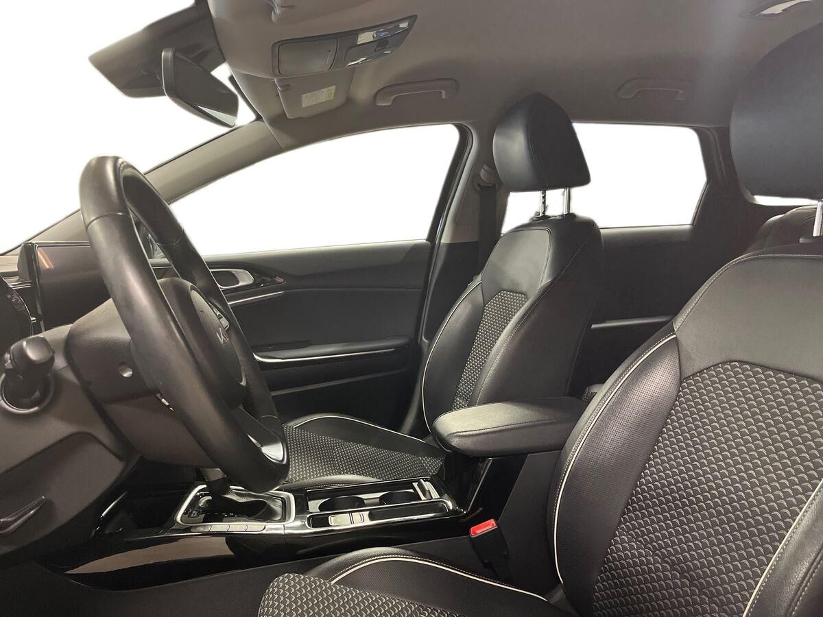 Kia Ceed PHEV Upgrade SW DCT
