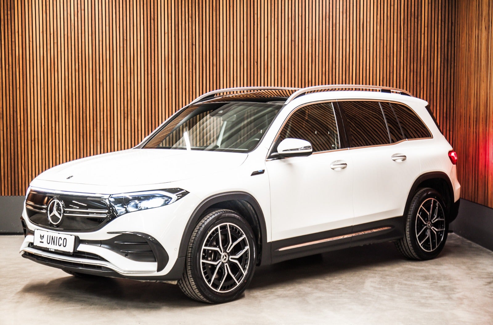 Mercedes EQB300 AMG Line 4Matic 7prs